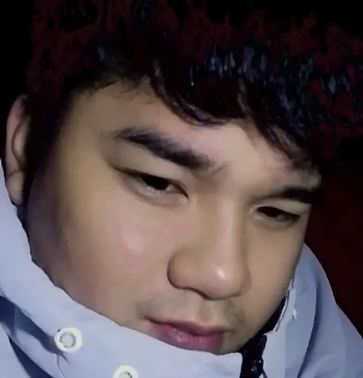 Marky_05 Obrolan XXX Offline
