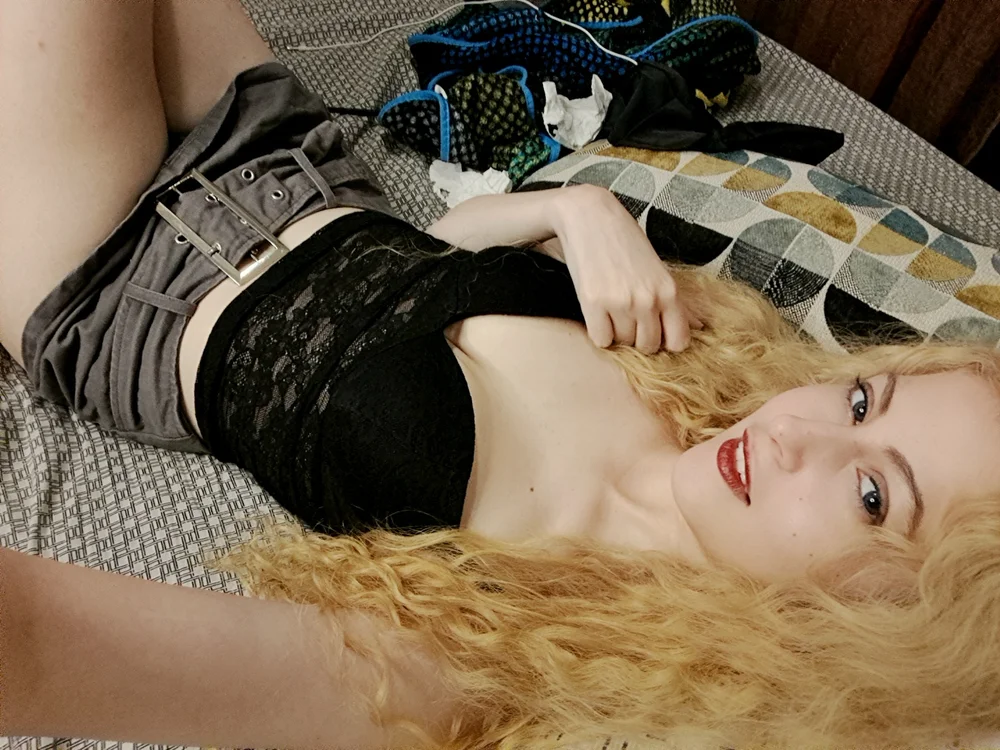 Chat +18 off-line de Kiki-wren