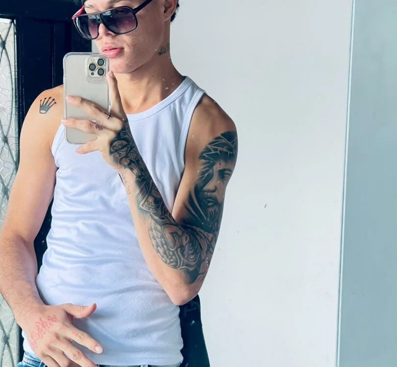 Hansell_francheska's Offline XXX Chat