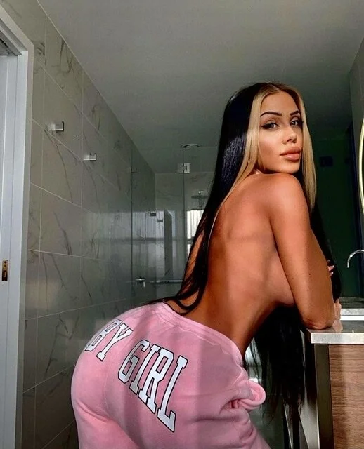 Amazing_Amazon's Offline XXX Chat