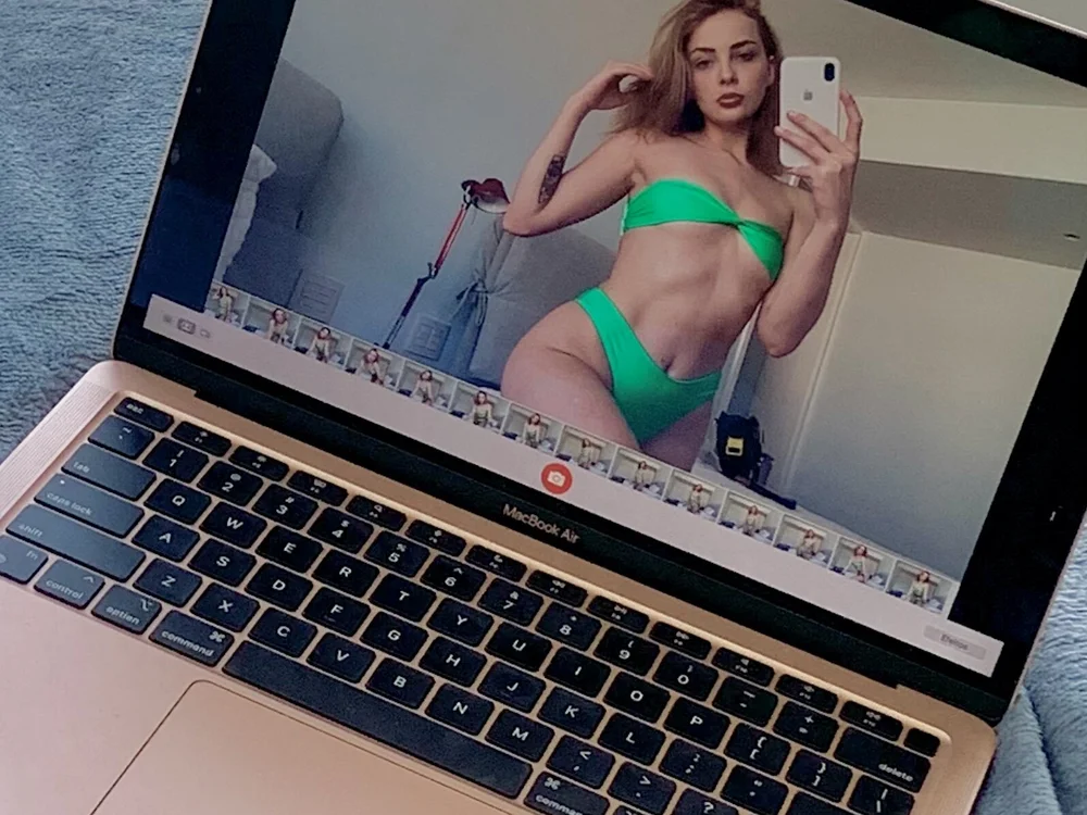 sugarbabegirl's Offline XXX Chat