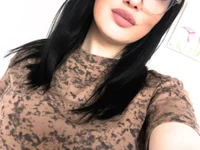 Effie_luvv Adlı Modelin Çevrimdışı Sohbet Odas ı