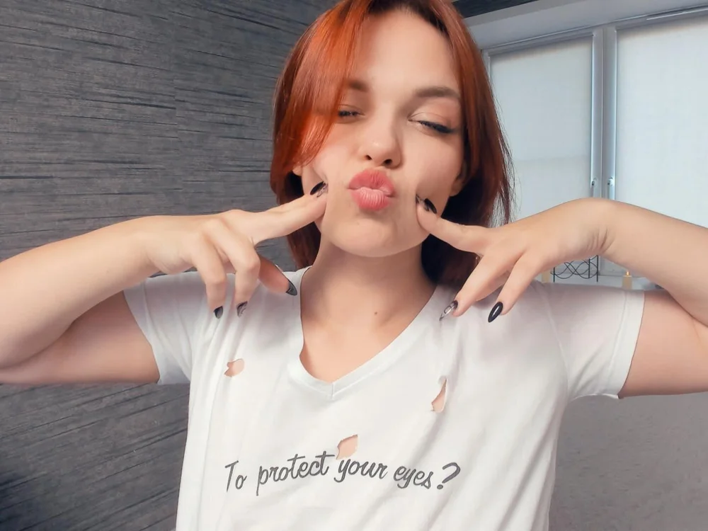 EsmaGarrett's Offline Chat Room