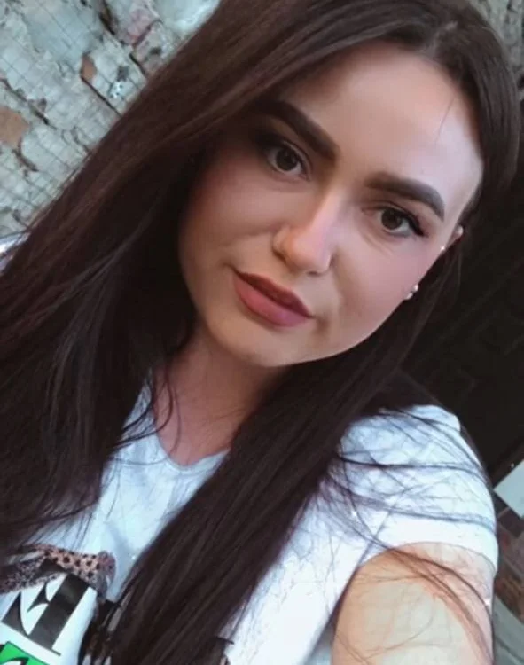 CrystalDi59's Offline Chat Room