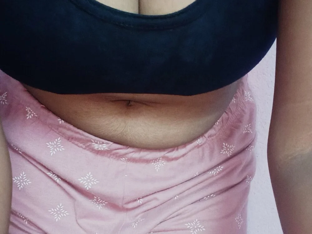 Hot-Maahi's Offline XXX Chat