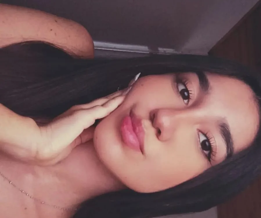 Chat XXX en directo de Valentina__Velvet