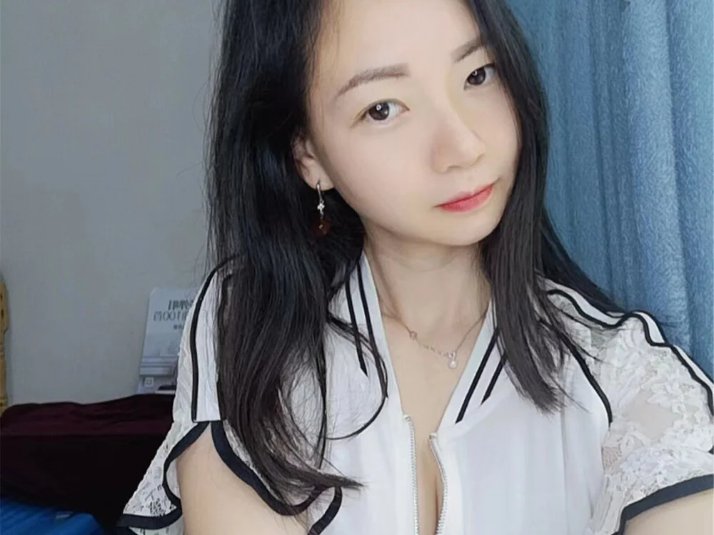 Baomi Adlı Modelin Çevrimdışı XXX Sohbeti