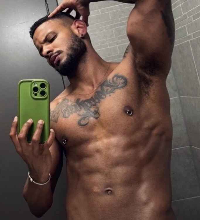 Daniel_perez21's Offline XXX Chat
