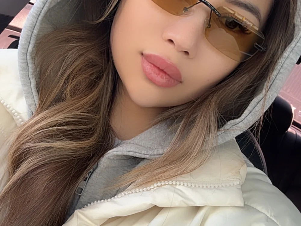 AsianDevi1's Offline XXX Chat