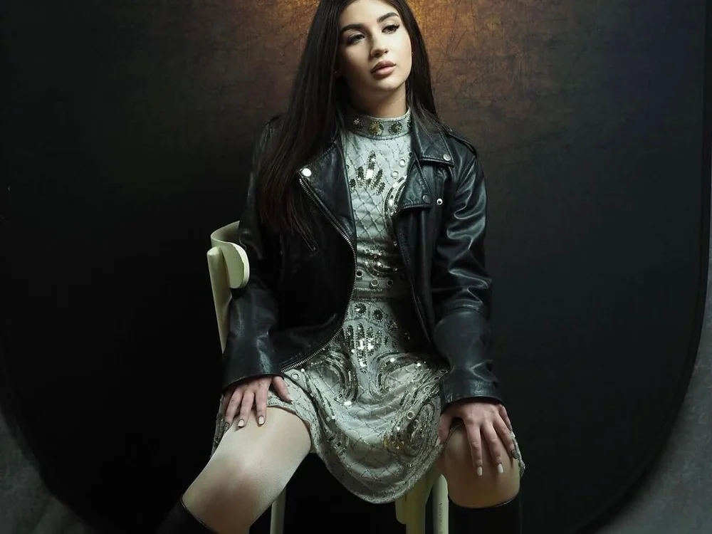 Aryanna18 offline chatrum