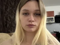 MaggyVerse's webcam live show
