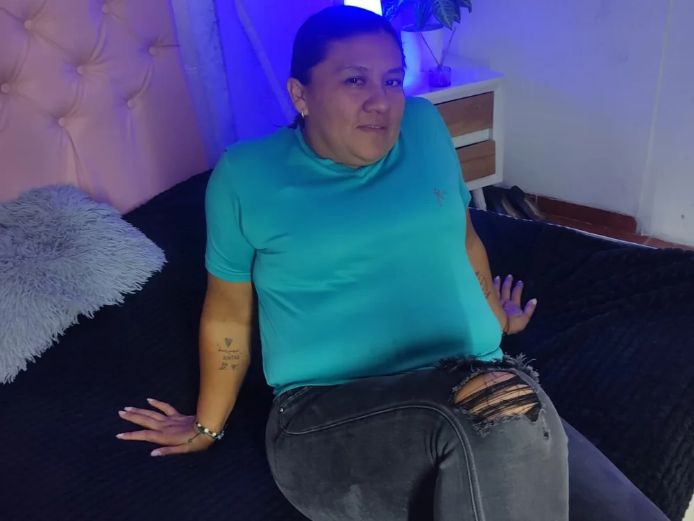twinkle_romen's Offline Chat Room