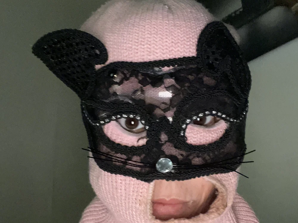 Divine1978's Offline Chat Room