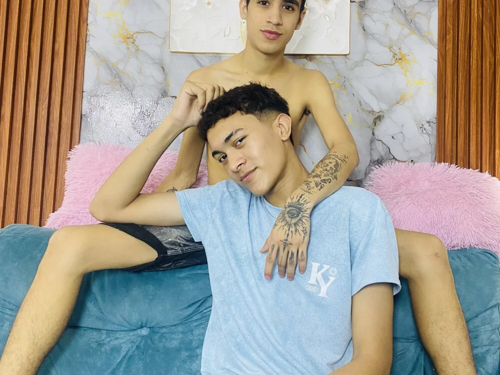 SKYN_MAN's Offline XXX Chat