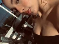 ScarlettMoon_OS's webcam live show