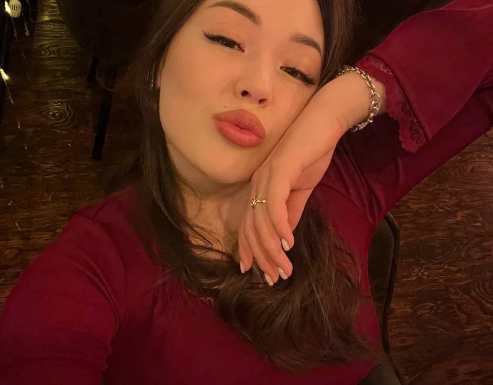 CurietHana1: συνομιλία ΧΧΧ εκτός σύνδεσης