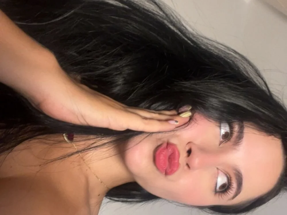 CoralineKam1 Chat XXX Ngoại tuyến