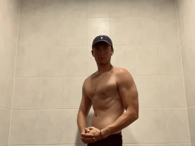 KinkyBlondeTwink profile