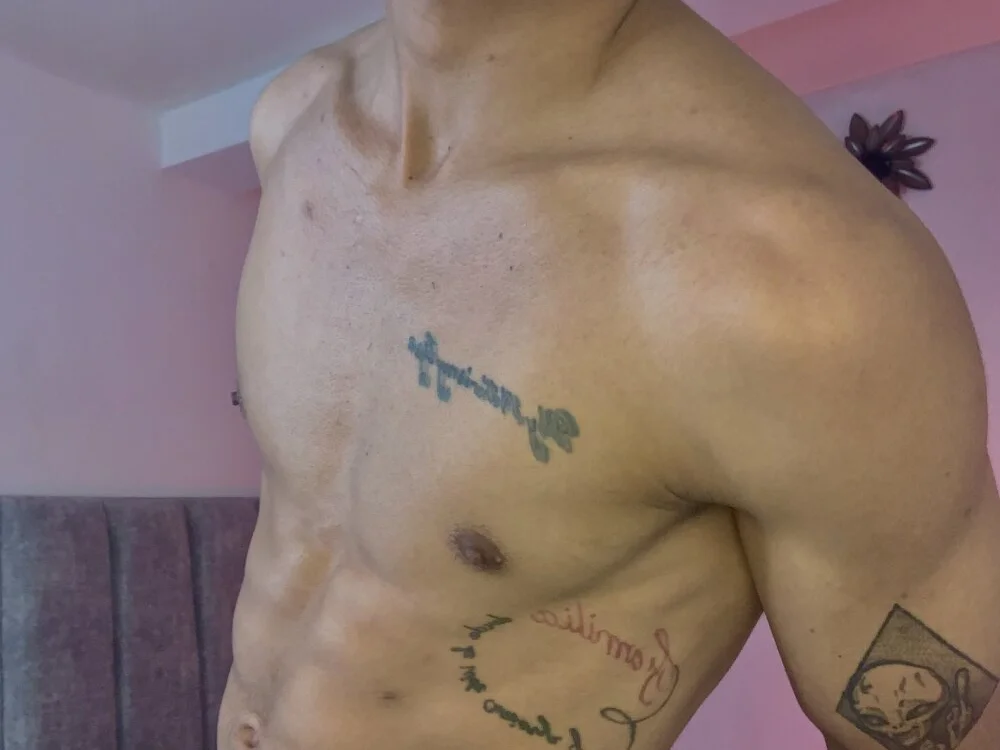 Eevil_boys_77 Chat XXX offline