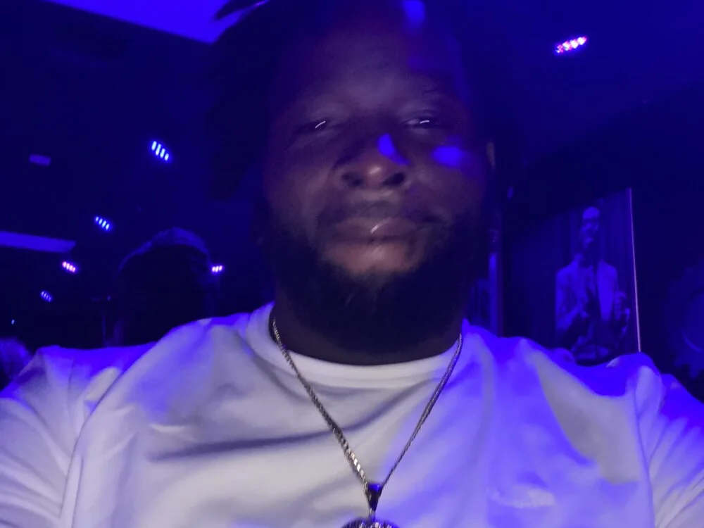 mreatdatpussy Offline XXX-chat