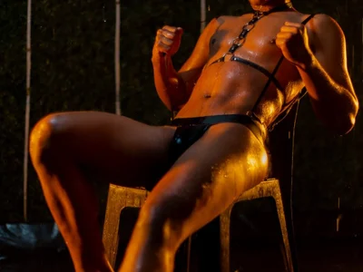 Noah_sexhotty