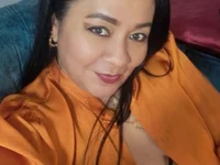 Model yourhornyjuliettee