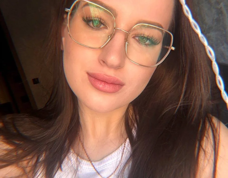 Hottie_Molly's Offline XXX Chat