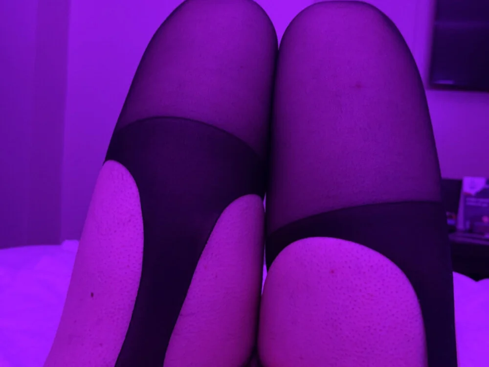 GloriaKariolaki Offline XXX-chat