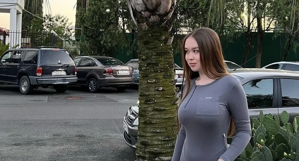 who_is_molly's Offline XXX Chat