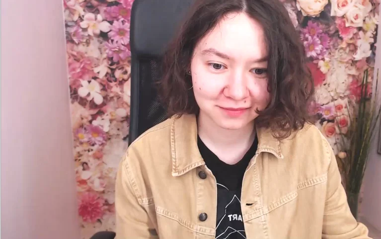 Charlie_Sparkling's Offline Chat Room