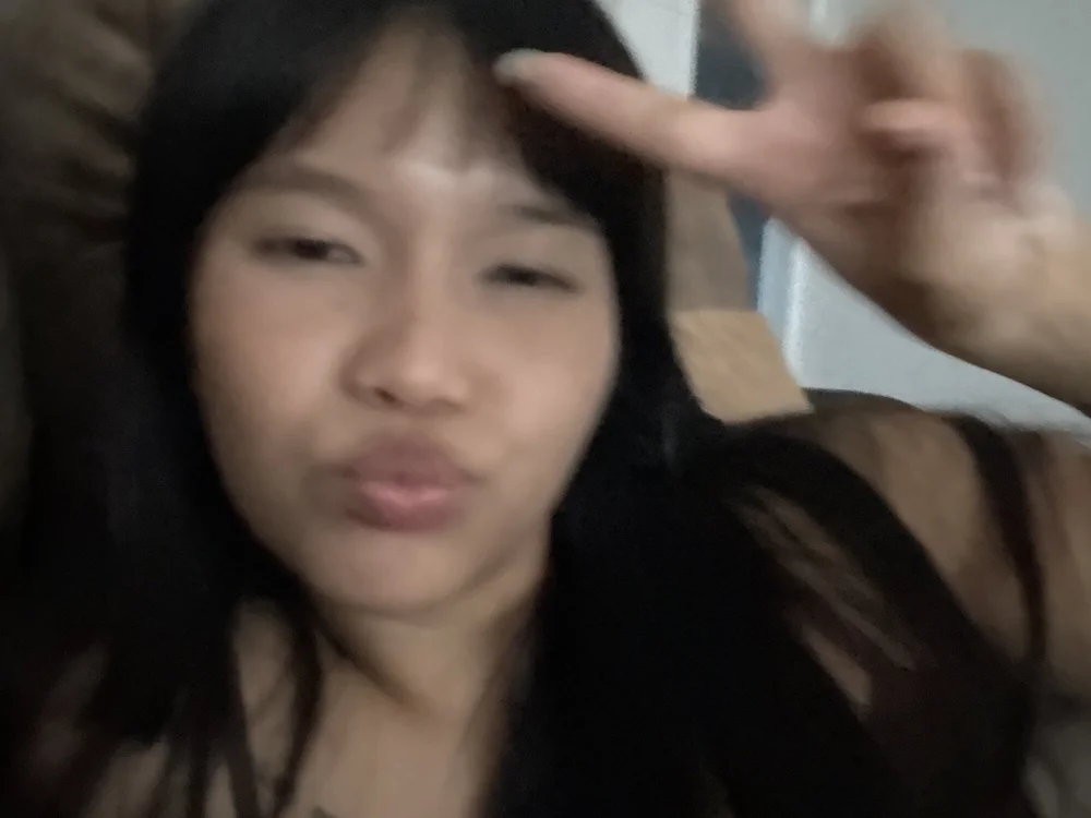lovelywila's Offline Chat Room
