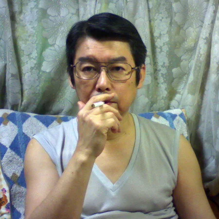 hidenyan02's Offline XXX Chat