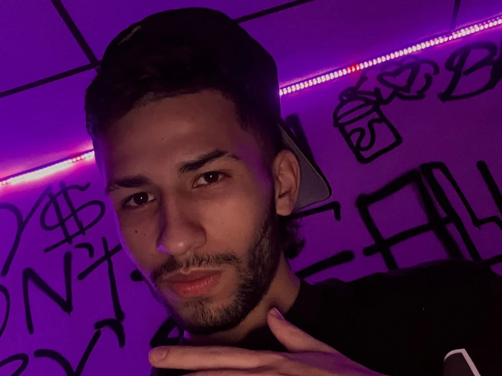 Offline chatovací místnost garfio_