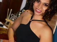 Shakeera20's Offline Chat Room