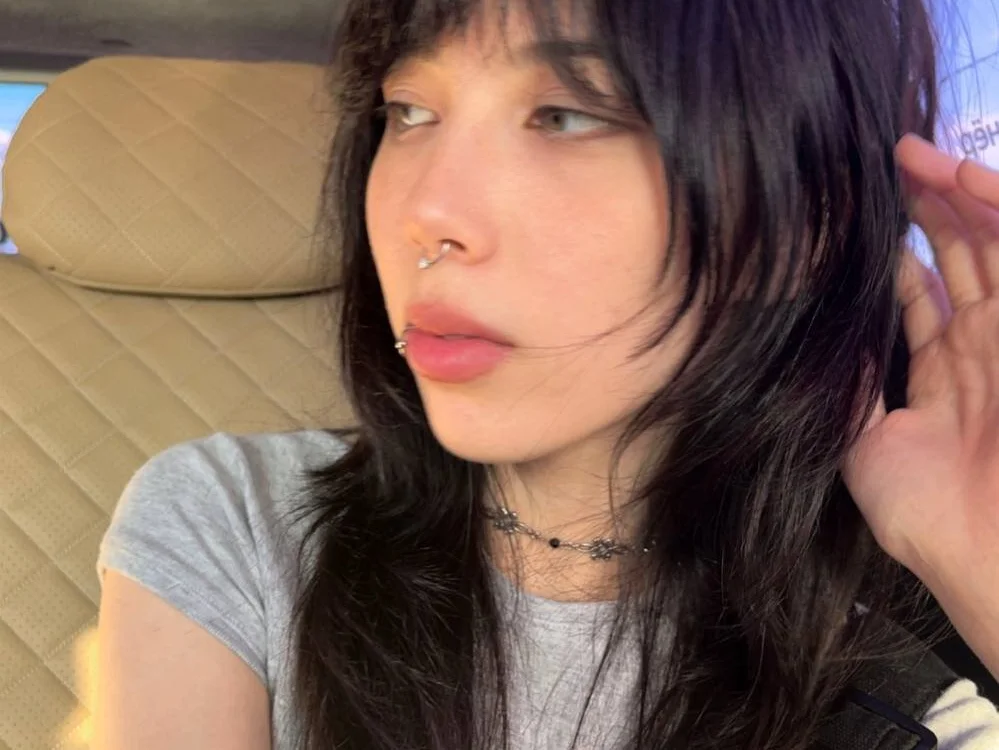 RosalbaSzanto Offline XXX-Chat