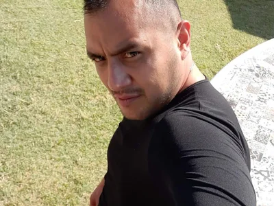 Profile of pareja4018