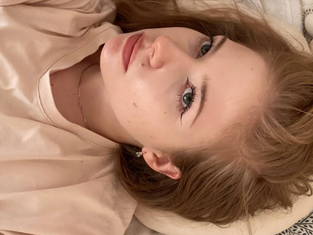 annie_blush_ offline chatrum