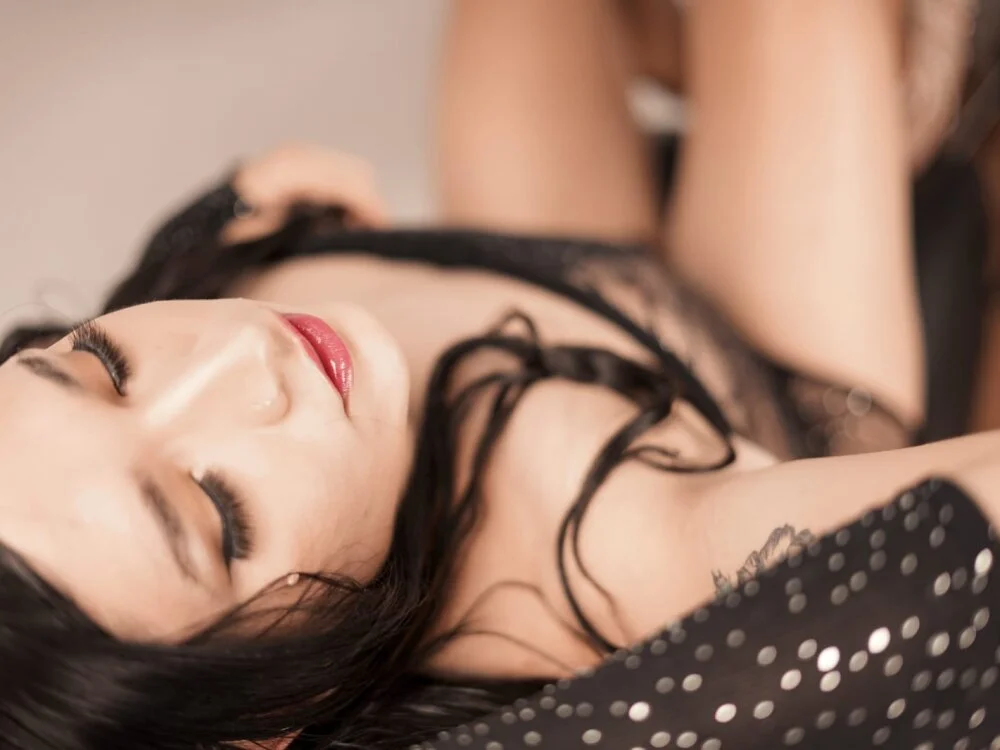 bubble_red Chat XXX offline