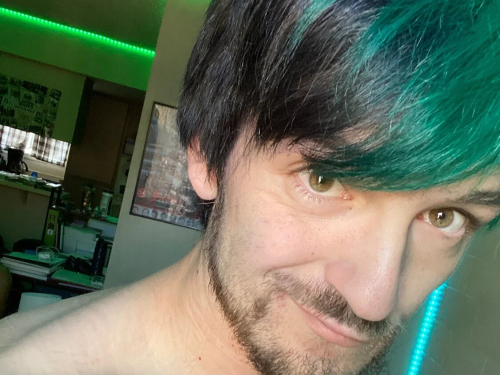 AwkwardTurtle420's Offline XXX Chat