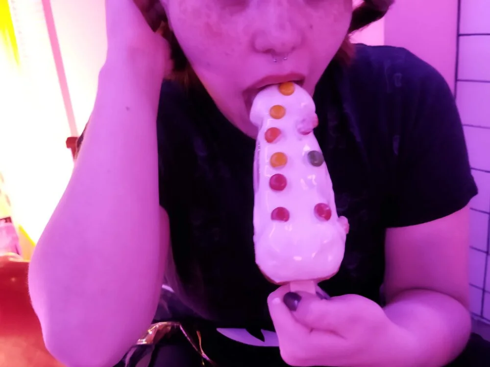 soficammy Offline XXX-Chat