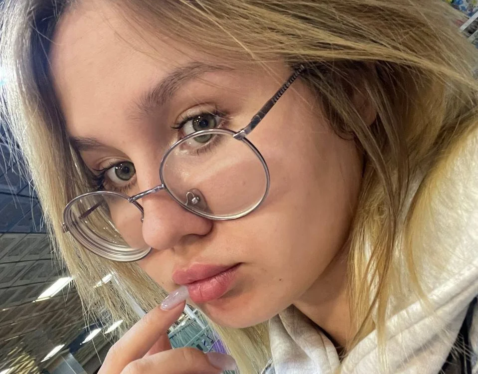 KatieBraddy offline chatrum