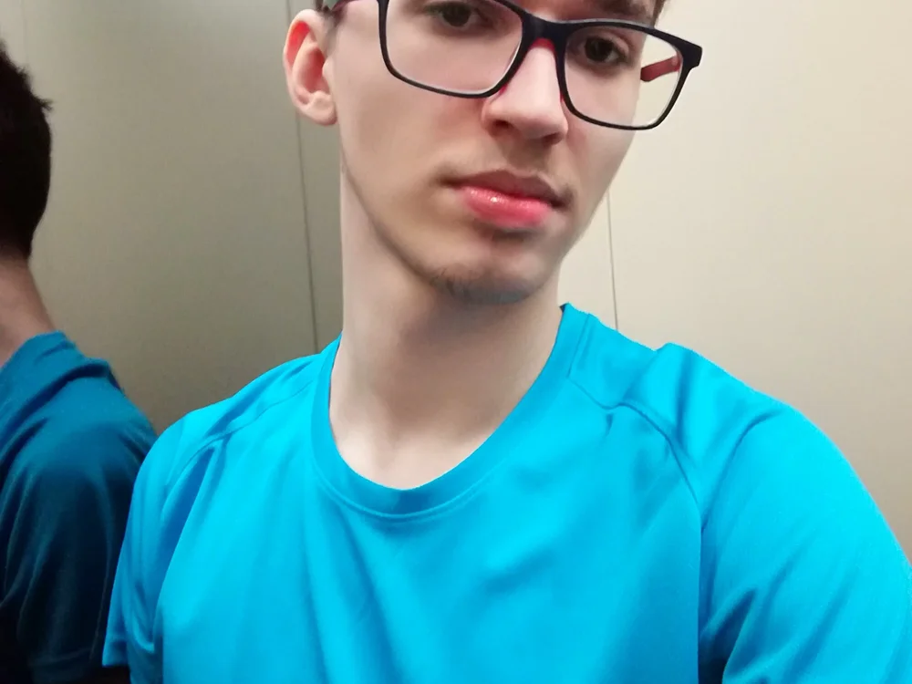 Andy_Heart's Offline Chat Room