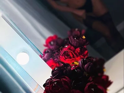 Srta_Diana Live Cam on StripChat