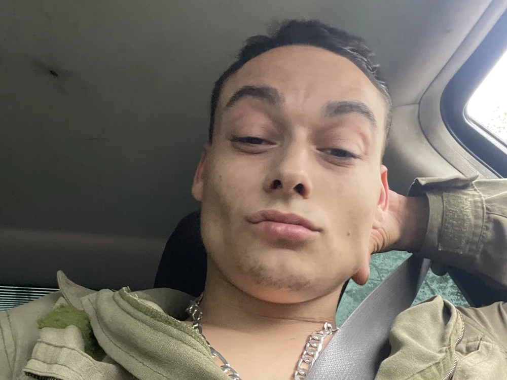 plaisirpartager3's Offline XXX Chat