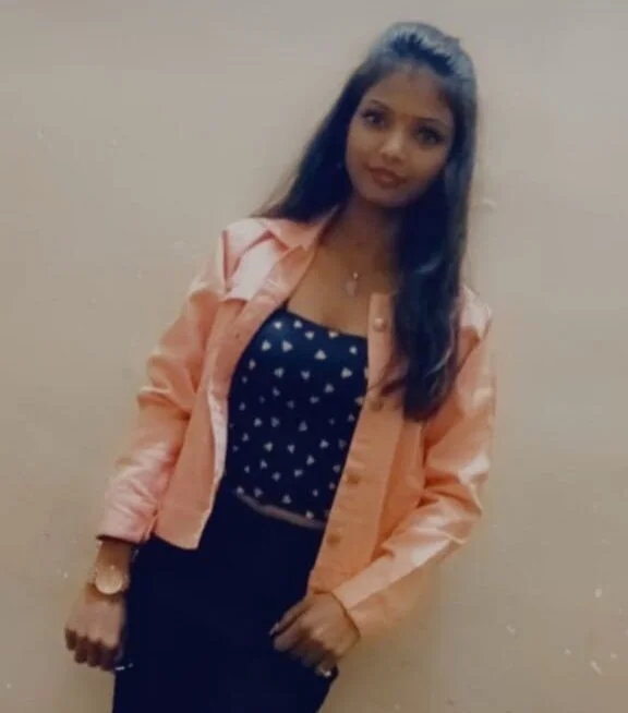 DAKSHA04 Obrolan XXX Offline