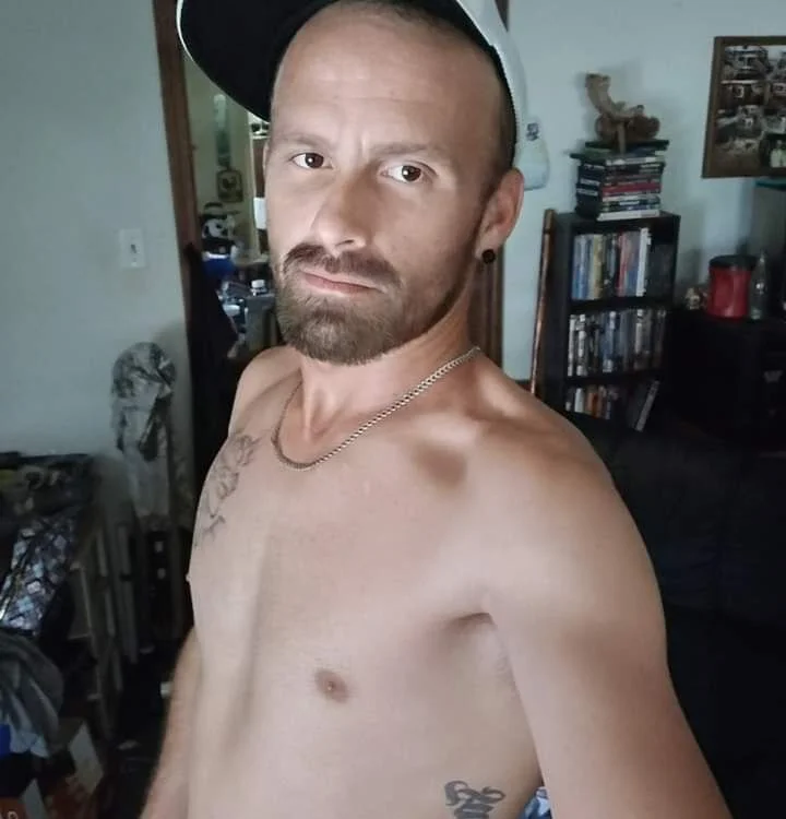 BWC60_9's Offline Chat Room