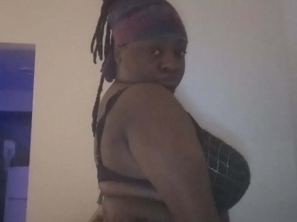 Empress38's Offline Chat Room