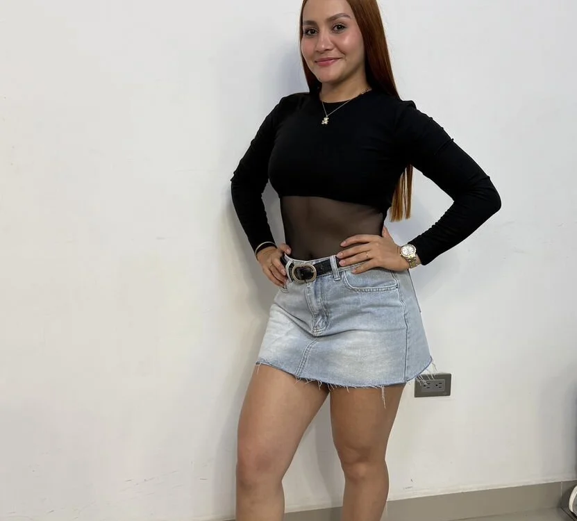 دردشة MiaGlow07 الجنسية دون اتصال