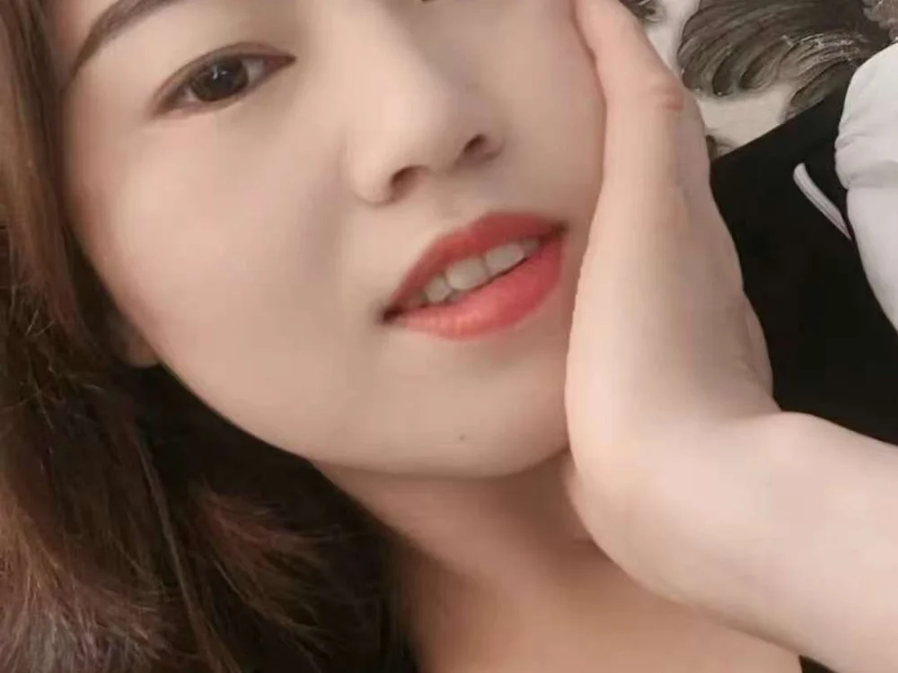 beautiful-Li111's Offline XXX Chat