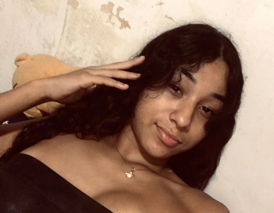 Mia_rouse__'s Offline Chat Room
